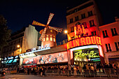 Frankreich,Montmartre,Paris,Moulin Rouge bei Nacht