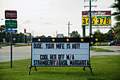 USA,Louisiana,Schild am Straßenrand,Breaux Bridge