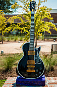 USA,Mississippi,Guitar outside BB King Museum,Indianola
