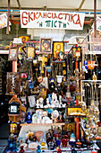 Griechenland,Ikonen, Räuchergefäße und andere religiöse Gegenstände zum Verkauf an einem Marktstand,Thessaloniki