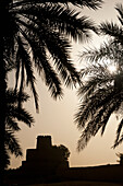 Silhouette des Al Jahili Forts, Al Ain, Abu Dhabi, Vereinigte Arabische Emirate