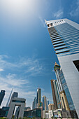 Emirates Tower mit Difc (Dubai International Financial Centre) im Hintergrund, Dubai, Vereinigte Arabische Emirate