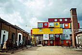 Gebäude aus Containern in Trinity Buoy Wharf,London,Großbritannien