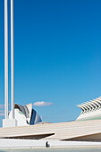 Ansicht von El Pont De L'assut De L'or, El Palau De Les Arts Reina Sofia und El Museu De Les Ciencies Principe Felipe in Ciudad De Las Artes Y Las Ciencias (Stadt der Künste und Wissenschaften), Valencia, Spanien