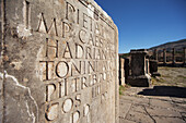 Römische Inschriften und Ruinen des Alten Forums,Djemila,Algerien