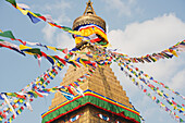 Die buddhistische Stupa von Boudhanath dominiert die Skyline und ist eine der größten der Welt, Boudhanath, Nepal