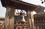 Die Glocke im Batsala Devi-Tempel, Bhaktapur, Nepal