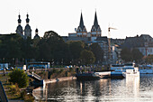 Boote auf dem Rhein entlang der Uferpromenade,Koblenz,Deutschland