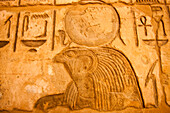 Detail eines Wandreliefs in Medinet Habu, Luxor, Ägypten