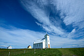 Kirche auf Flatey Island, der größten Insel der westlichen Inseln, gelegen in Breidafjordur im nordwestlichen Teil von Island, Island