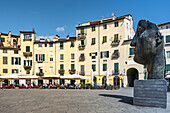 Piazza Anfiteatro Romano, Lucca, Toskana, Italien