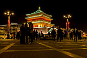 Glockenturm von Xian bei Nacht, Xian, Provinz Shaanxi, China