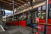 Die Wellington Cable Car ist eine Standseilbahn in Wellington, Neuseeland, zwischen Lambton Quay, der Haupteinkaufsstraße, und Kelburn, einem Vorort in den Hügeln oberhalb der Innenstadt, Wellington, Region Wellington, Neuseeland