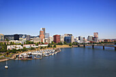 RiverPlace-Viertel und Hafen am Willamette River,Portland,Oregon,Vereinigte Staaten von Amerika