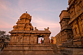 Brihadishvara, Tempelkomplex aus der Chola-Ära, gewidmet der Hindu-Gottheit Lord Shiva, Thanjavur, Tamil Nadu, Indien