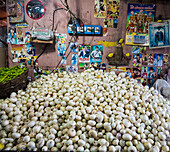 Gemüsestand auf dem Goubert-Markt in Puducherry,Indien,Puducherry,Tamil Nadu,Indien