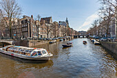 Touristische Grachtenrundfahrt,Leidsegrach,in Amsterdam,Amsterdam,Nordholland,Niederlande