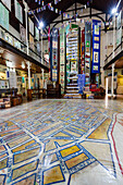 Farbenfrohes und einzigartiges Interieur des District Six Museum, ein Museum im ehemaligen innerstädtischen Wohngebiet District Six in Kapstadt, Südafrika, Kapstadt, Südafrika