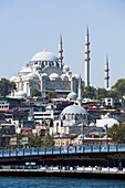 Galata-Brücke und Süleymaniye-Moschee, 1550, UNESCO-Weltkulturerbe in Istanbul, Türkei, Istanbul, Türkei