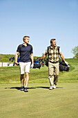 Golfspieler auf dem Golfplatz