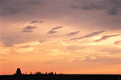 Sonnenaufgang über Farmland bei Rosetown, Saskatchewan, Kanada
