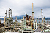 Chevron Ölraffinerie am Burrard Inlet, Burnaby, British Columbia, Kanada