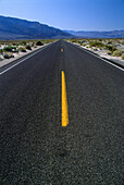 Highway,Death Valley,Kalifornien,USA
