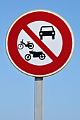Verbotsschild für Kraftfahrzeuge, Sete, Herault, Frankreich
