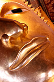 Wat Pho (Tempel des liegenden Buddhas), Detail des Gesichts der großen liegenden goldenen Buddha-Statue (Phra Buddhasaiyas), Bangkok, Thailand, Südostasien, Asien