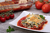 Spinach cannelloni with feta cheese