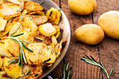 Roast potatoes with rosemary