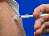 Patient receiving the 2023 Covid-19 vaccine