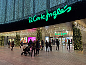 Christmas arrives in the streets of Zaragoza, Aragon, Spain