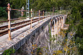 Tren de Soller-Zug, Viadukt Cinc-Ponts. Dieser Zug verbindet Palma de Mallorca mit Soller, Mallorca, Balearische Inseln, Spanien, Mittelmeer, Europa