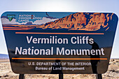Ein Schild an der Grenze des Vermilion Cliffs National Monument im Norden Arizonas