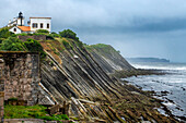 Baskische Corniche zwischen Ciboure und Hendaye, Baskenland, Pyrenees Atlantique, Nouvelle-Aquitaine, Frankreich, Europa