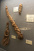 Faserbündel, die von den prähispanischen Ureinwohnern Amerikas verwendet wurden, im USU Eastern Prehistoric Museum in Price, Utah