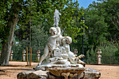 Inselgarten in den Spanischen Königlichen Gärten, Der Parterre-Garten, Aranjuez, Spanien. Saal der Katholischen Könige