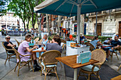 Bars und Restaurants im Paseo del Borne oder Paseo del Borne, Promenade Passeig des Born, Palma de Mallorca, Mallorca, Balearische Inseln, Spanien