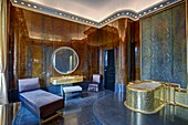 France, Paris, Quai d'Orsay, Ministry of Foreign Affairs, the King's bathroom has wall panels in brown, golden and dappled lacquer