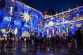 Frankreich, Vaucluse, Avignon, Palast der Päpste (XIV) von der UNESCO zum Weltkulturerbe erklärt, Helios Heritage Highlight Festival, Show Vibrations 2018