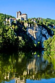 Frankreich, Quercy, Lot, Saint Cirq Lapopie, als eines der schönsten Dörfer Frankreichs bezeichnet, oberhalb des Flusses Lot