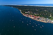 France, Gironde, Bassin d'Arcachon, lege-cap-ferret, Herbe village (aerial view)