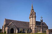 Frankreich, Finistere, Plouezoc'h, Gesamtansicht der St. Stephanskirche