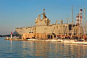 France, Var, Toulon, the naval base (Arsenal), the Diksmuide (L9015) is a Navy projecting and command building (BPC) of the Mistral class