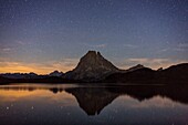 France, Pyrenees Atlantiques, Bearn, hiking in the Pyrenees, GR10 footpath, around the Ayous lakes, Gentau Lake, Pic du Midi d'Ossau