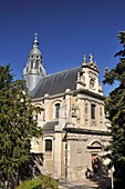 Frankreich, Loir et Cher, Tal der Loire, von der UNESCO zum Weltkulturerbe erklärt, Blois, Kirche Saint Vincent de Paul und Garten von Augustin Thierry