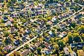 France, Yvelines, neighborhood (aerial view)