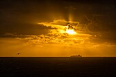 Frankreich, Seine Maritime, Cote d'albatre, Etretat, Sonnenuntergang