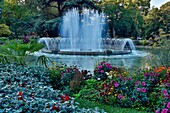 Frankreich, Haute-Garonne, Toulouse, gelistet bei Great Tourist Sites in Midi-Pyrenees, Grand-Rond-Platz, Blick auf den Garten und den Springbrunnen